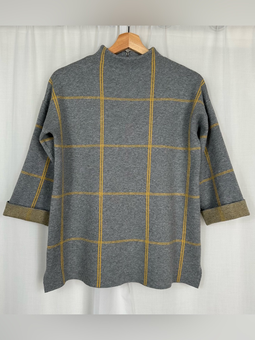 Tahari Grid Windowpane Plaid Mock Neck Sweater Zip Back Grey Yellow Knit Top M